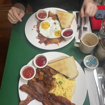 Hi Spot Cafe - Top - hash it out  bottom - eggs your way - New American Near Me - Seattle, Washington