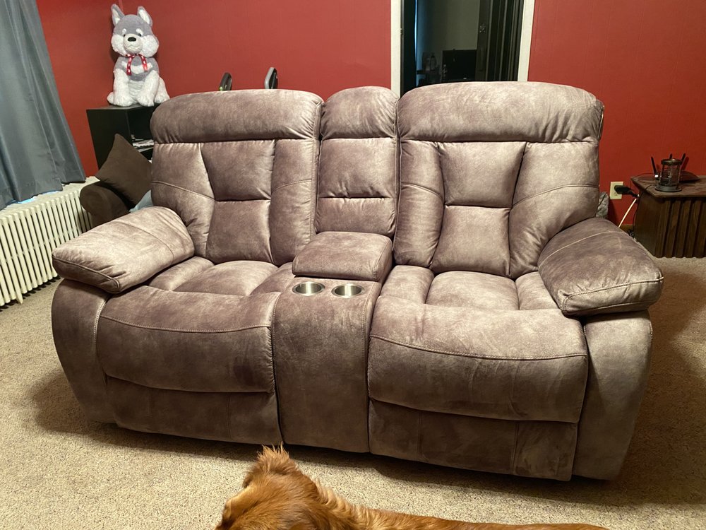 DREAMERS OUTLET Updated July 2024 74 Photos 518 N Kiwanis Ave, Sioux Falls, South Dakota