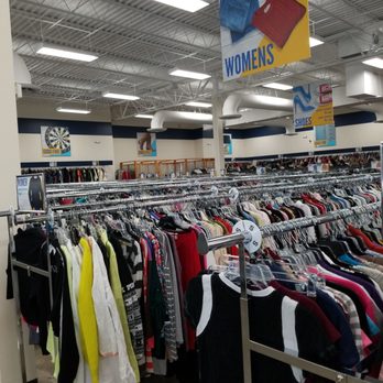 Goodwill Store - Collins - Thrift Stores Near Me - Arlington, Texas