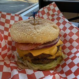 DOUBLE HAPPY BURGER