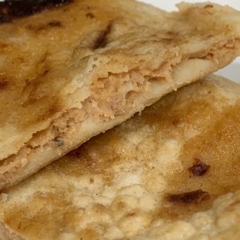 El Buen Gusto - Pupusa con chicharron y queso - Salvadoran Near Me - Pomona, California El Buen Gusto - Pupusa con chicharron y queso - Salvadoran Near Me - Pomona, California