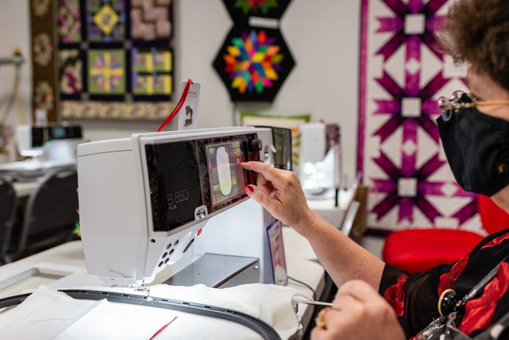 ZIGZAG CORNER QUILTS & BASKETS 21 Photos 7872 N Troy Rd