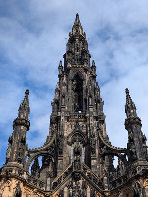 Scott Monument by null