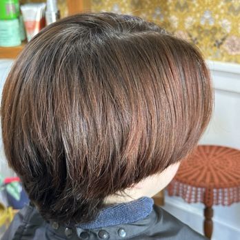 Petite Blossom Salon - Hair Stylists Near Me - Chula Vista, California
