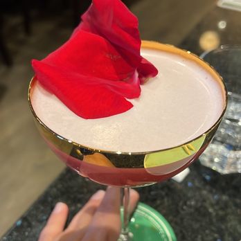 Miga Korean BBQ Restaurant - Rose drink - Korean Near Me - Mississauga, Ontario Miga Korean BBQ Restaurant - Rose drink - Korean Near Me - Mississauga, Ontario