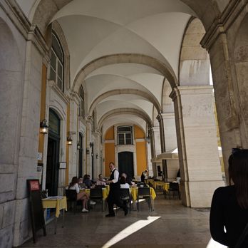 Martinho da Arcada - Terrace - Cafes Near Me - Lisbon, 11 Martinho da Arcada - Terrace - Cafes Near Me - Lisbon, 11