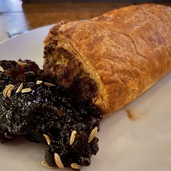 White Swan - Sausage Roll - Pubs Near Me - London, XGL White Swan - Sausage Roll - Pubs Near Me - London, XGL