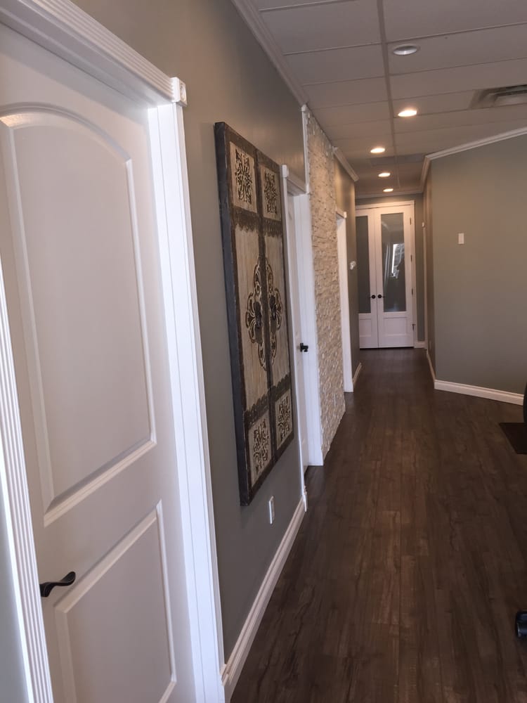 Ren Massage and Wellness Logo