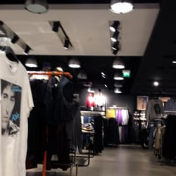 H & M Hennes & Mauritz