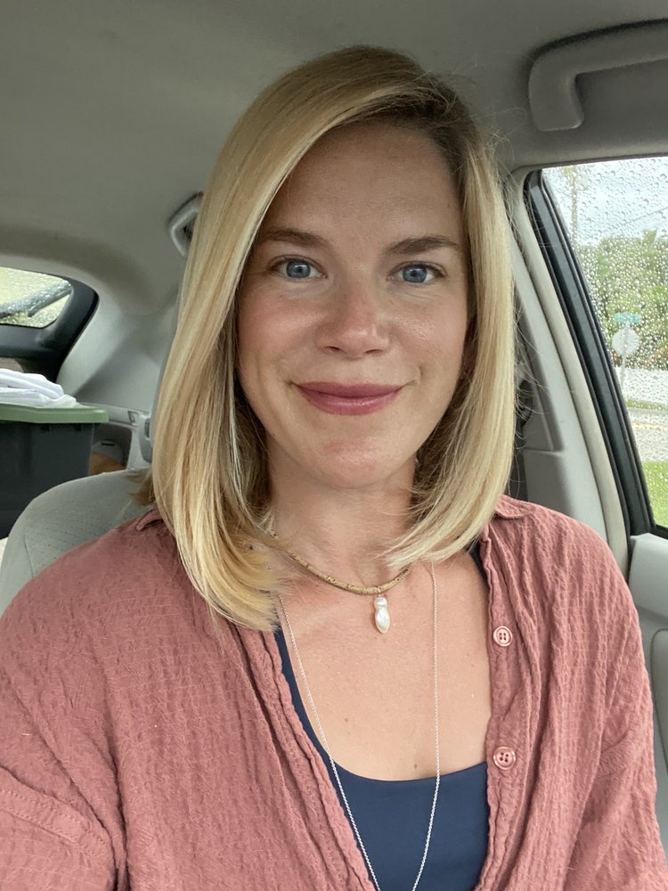 THE VANITY ROOM SALON Updated September 2024 17 Reviews 92400