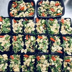 Las Vegan Meal Prep - Mediterranean Pasta salad