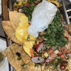 The Bar- Born and Raised - Nachos!!!