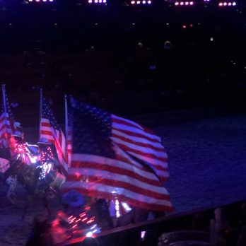 Dolly Parton's Stampede - Performing Arts Near Me - Pigeon Forge, Tennessee