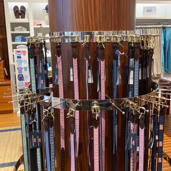 Vineyard Vines - Women's Clothing Near Me - Palm Beach, Florida Vineyard Vines - Women's Clothing Near Me - Palm Beach, Florida