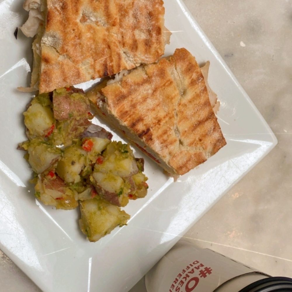 Le Bon Cafe - Coffee & Tea Near Me - Washington, DC, District of Columbia