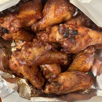 Mountain Mike's Pizza - Classic FRANK'S REDHOT STINGIN' HONEY GARLIC WINGS - Pizza Near Me - Reno, Nevada