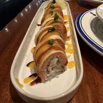 Hudson House - Golden sushi roll - American Near Me - Dallas, Texas Hudson House - Golden sushi roll - American Near Me - Dallas, Texas