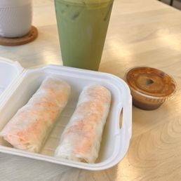 Delicious Iced Matcha and Fresh Summer Rolls Delicious Iced Matcha and Fresh Summer Rolls