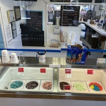 Billy's Ice Cream Store - a display of different flavors of ice cream - Ice Cream & Frozen Yogurt Near Me - Adel, Iowa