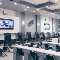 Aura Nail Bar
