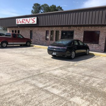 Vern's Club - Outside - Bars Near Me - Onalaska, Texas Vern's Club - Outside - Bars Near Me - Onalaska, Texas