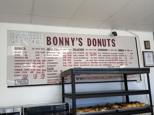 Bonnie's Donuts by null