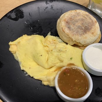 Cafe Patachou - California dreamer omelette - Breakfast & Brunch Near Me - Indianapolis, Indiana