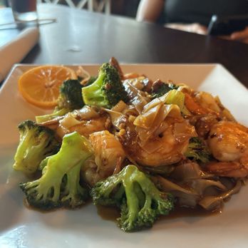 Andaman Asian Bistro - Pad See Ew noodle - Sushi Bars Near Me - St. Augustine, Florida