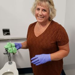 Stan's Office & Window Cleaning Service - A clean toilet is a happy toilet !!!