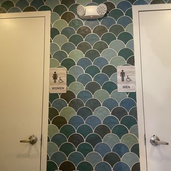 Mr. Shrimp Cajun Kitchen - Restrooms - Cajun/Creole Near Me - Pompano Beach, Florida