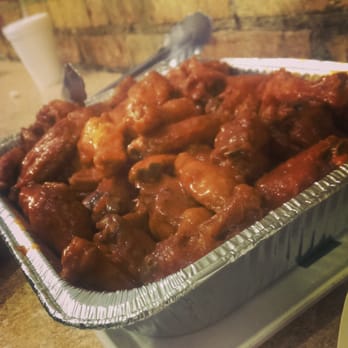 Buffalo Joe's - Partaay tray :) - Chicken Wings Near Me - Evanston, Illinois