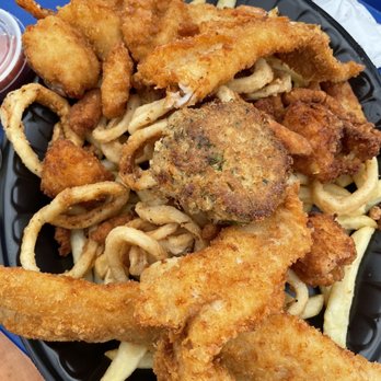 Neptune's Net - Neptunes Net Sampler - Seafood Near Me - Malibu, California