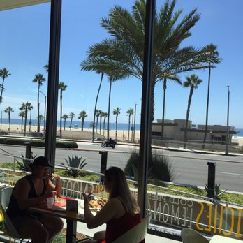 Lemonade - Beautiful day in Huntington - New American Near Me - Huntington Beach, California