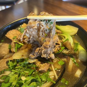 Roll & Bowl - The ingredients are abundant - Comfort Food Near Me - Alameda, California Roll & Bowl - The ingredients are abundant - Comfort Food Near Me - Alameda, California