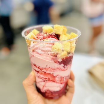 Costco Wholesale - Strawberry Shortcake Sundae - Wholesale Stores Near Me - Tustin, California Costco Wholesale - Strawberry Shortcake Sundae - Wholesale Stores Near Me - Tustin, California