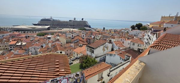 Miradouro das Portas do Sol by null