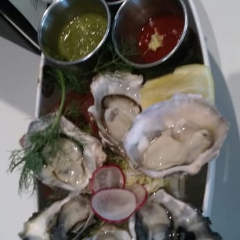 Miku - Delicious oysters and beautifully presented - Japanese Near Me - Vancouver, British Columbia