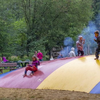 Wildpark Müden - Spielplatz für Kinder mit Hüpfkissen - Zoos Near Me - Müden, NI Wildpark Müden - Spielplatz für Kinder mit Hüpfkissen - Zoos Near Me - Müden, NI