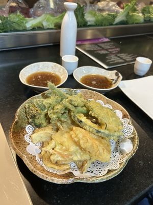Sakura Restaurant & Bar by null