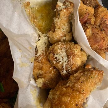 Fire Wings - Garlic Parmesan wing very greasy - American Near Me - Antelope, California