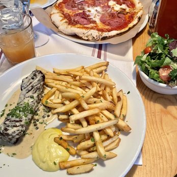 La Bicyclette - Culotte Steak au Poivre Salumi pizza - French Near Me - Carmel, California