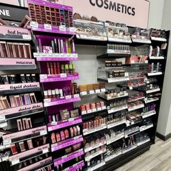 Sally Beauty - Cosmetics