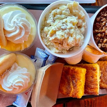 Evie Mae's Pit Barbecue - Banana pudding, cornbread, chili, potato casserole - Barbeque Near Me - Wolfforth, Texas Evie Mae's Pit Barbecue - Banana pudding, cornbread, chili, potato casserole - Barbeque Near Me - Wolfforth, Texas