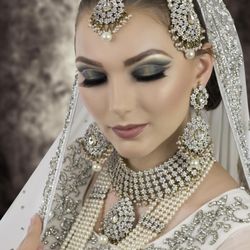 Asian Bridal Looks - Bold Cut Crease Arabic Makeup