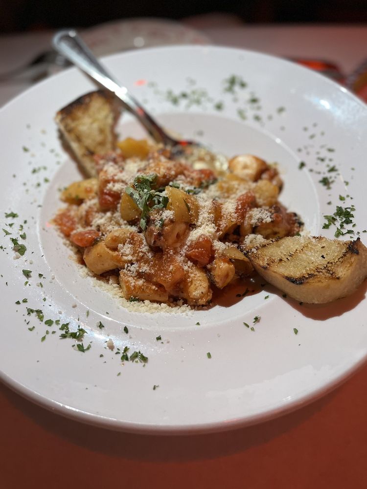 Social spots from Café Prima Pasta