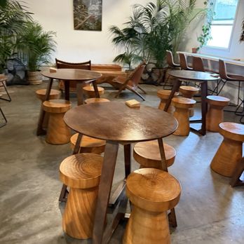 Plantoem - Cafes Near Me - Honolulu, Hawaii