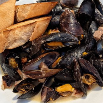 Tides Coastal Kitchen - Mussels - Cocktail Bars Near Me - Virginia Beach, Virginia Tides Coastal Kitchen - Mussels - Cocktail Bars Near Me - Virginia Beach, Virginia