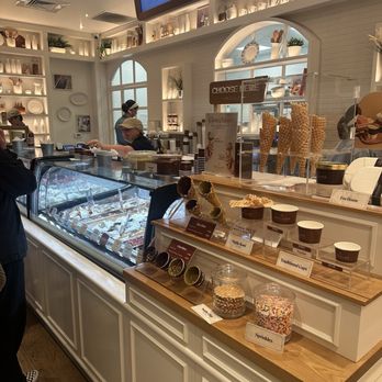 Bacio di Latte - Maria - Gelato Near Me - Marina del Rey, California