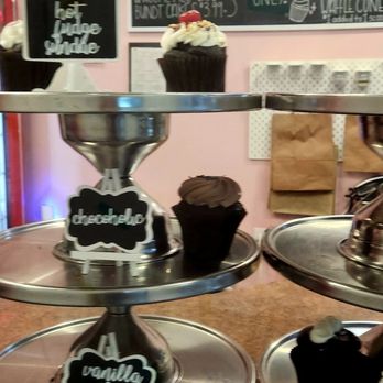 Smallcakes San Antonio - cupcake selections - Bakeries Near Me - San Antonio, Texas Smallcakes San Antonio - cupcake selections - Bakeries Near Me - San Antonio, Texas