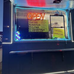 Los Cuatros Vientos Truck - Truck